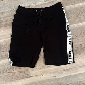 Men’s Guess shorts.